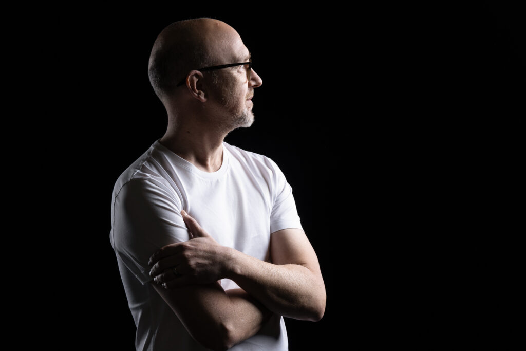 Enoki's corporate portraits in the studio