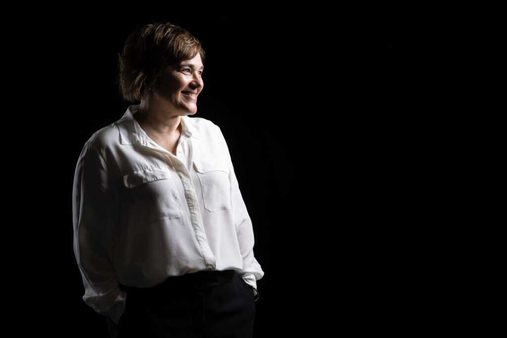 Enoki's corporate portraits in the studio